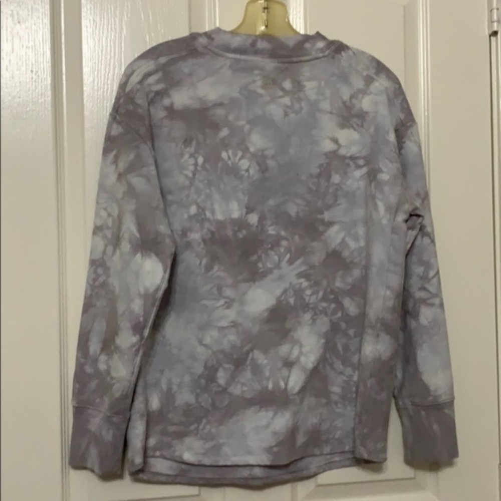 All in Motion Grey Tye Dye Pullover - Picture 5 of 6
